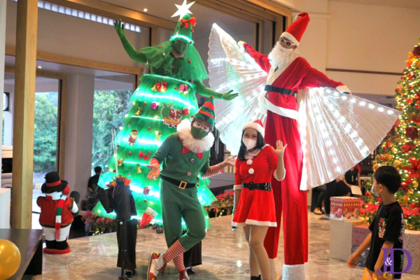 Phuket Marriott Resort & Spa, Merlin Beach  Christmas Eve 2021